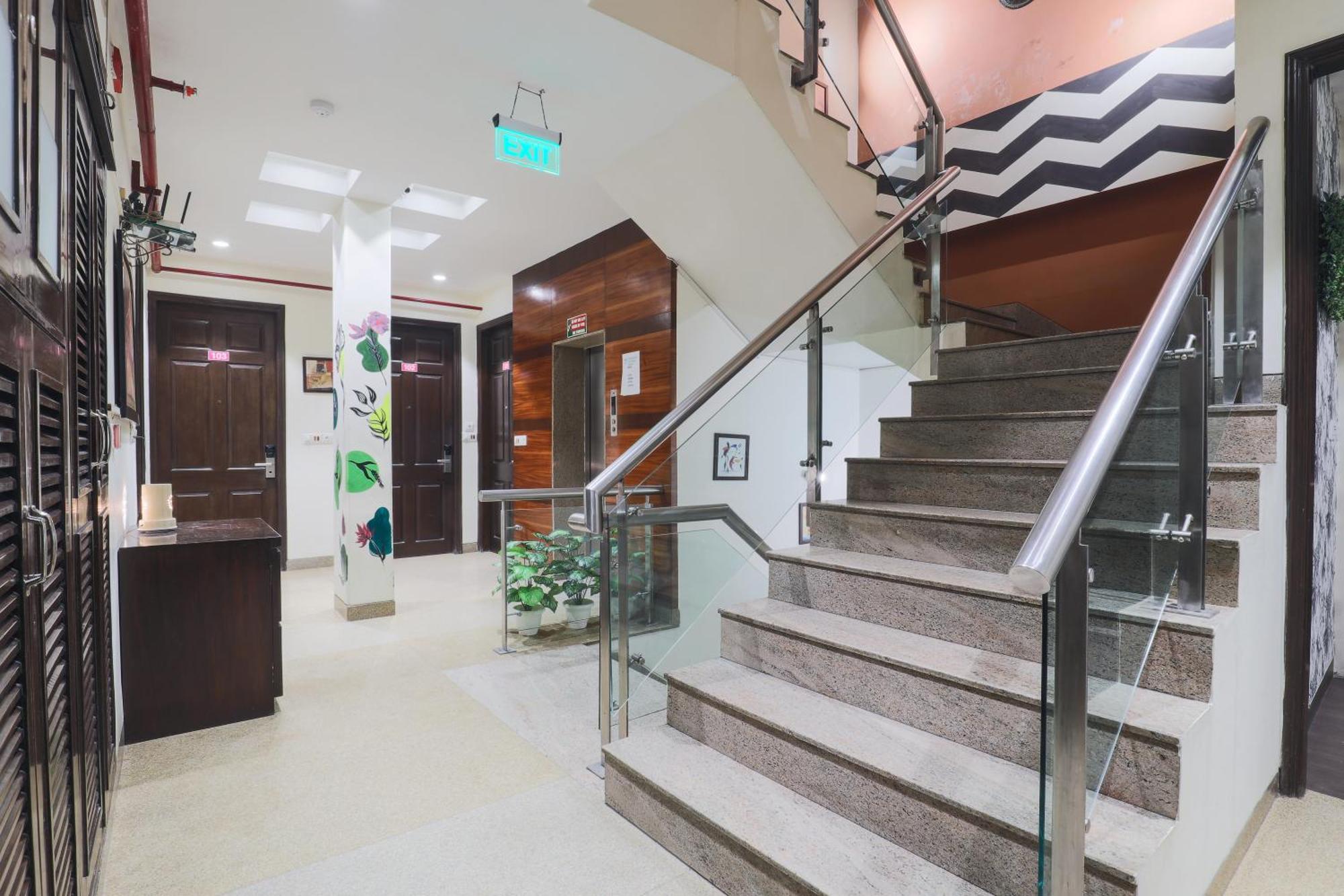 Cosy Grand, Chanakyapuri By The Cosy Hotels New Delhi Luaran gambar