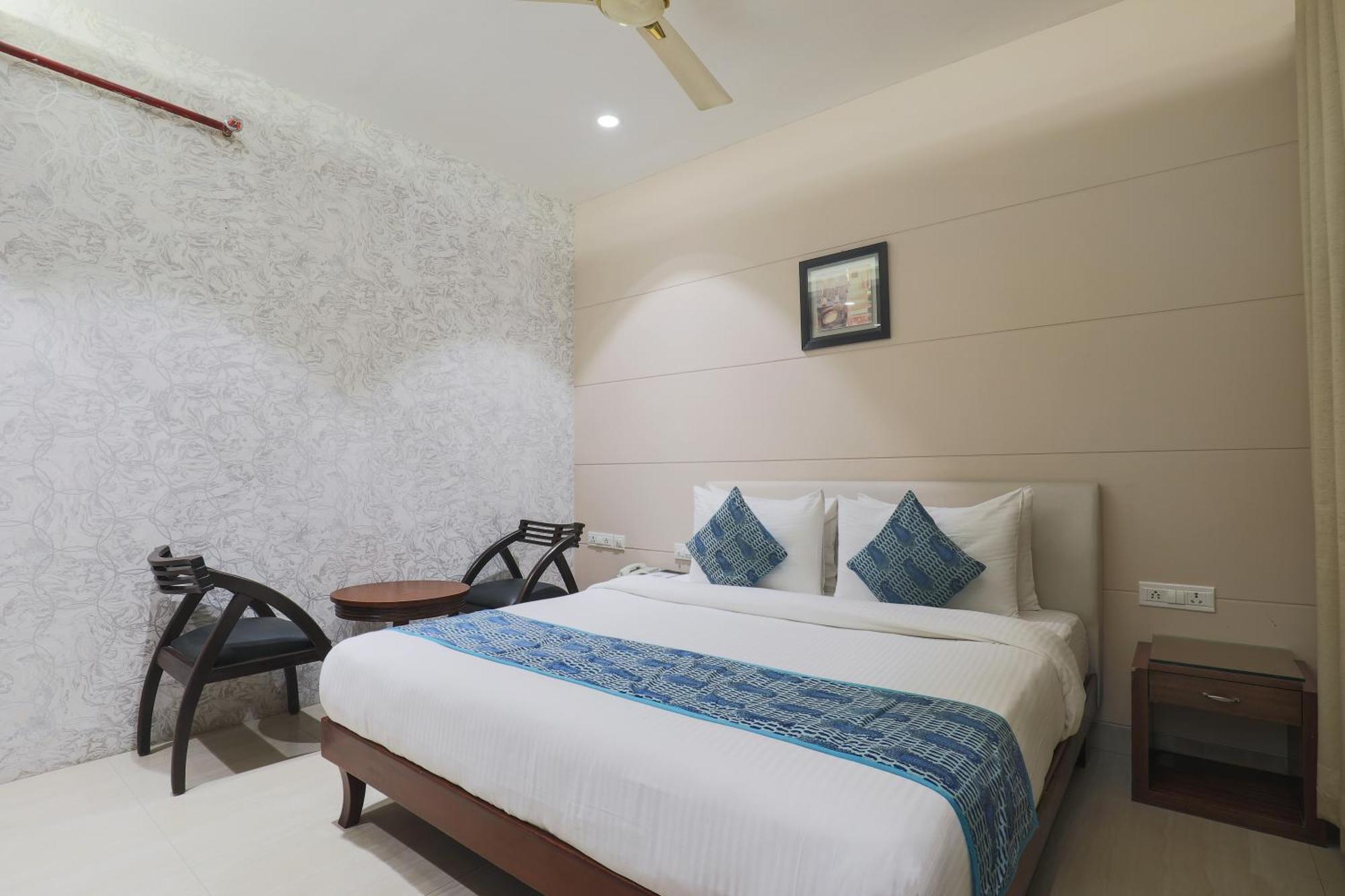 Cosy Grand, Chanakyapuri By The Cosy Hotels New Delhi Luaran gambar