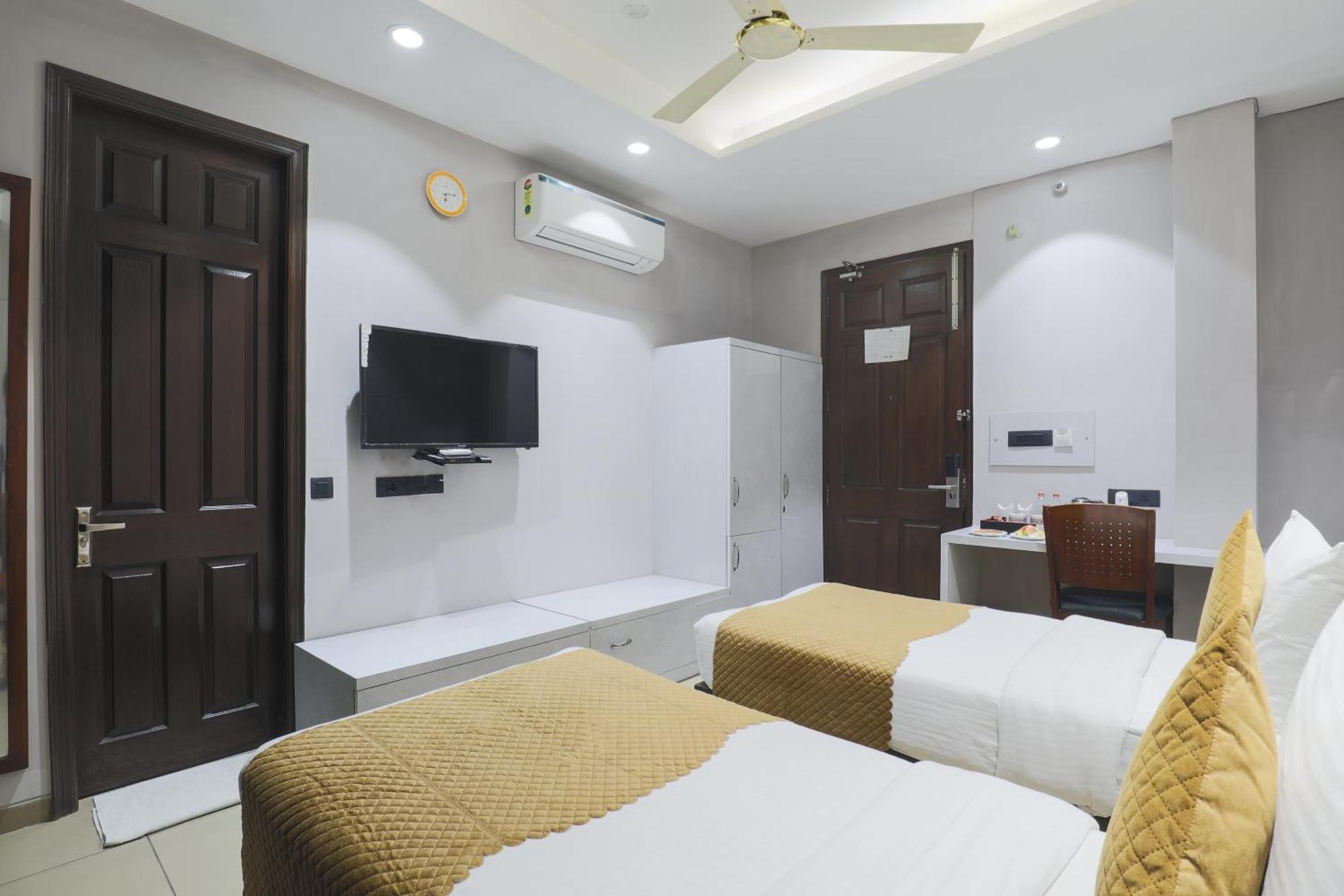 Cosy Grand, Chanakyapuri By The Cosy Hotels New Delhi Luaran gambar