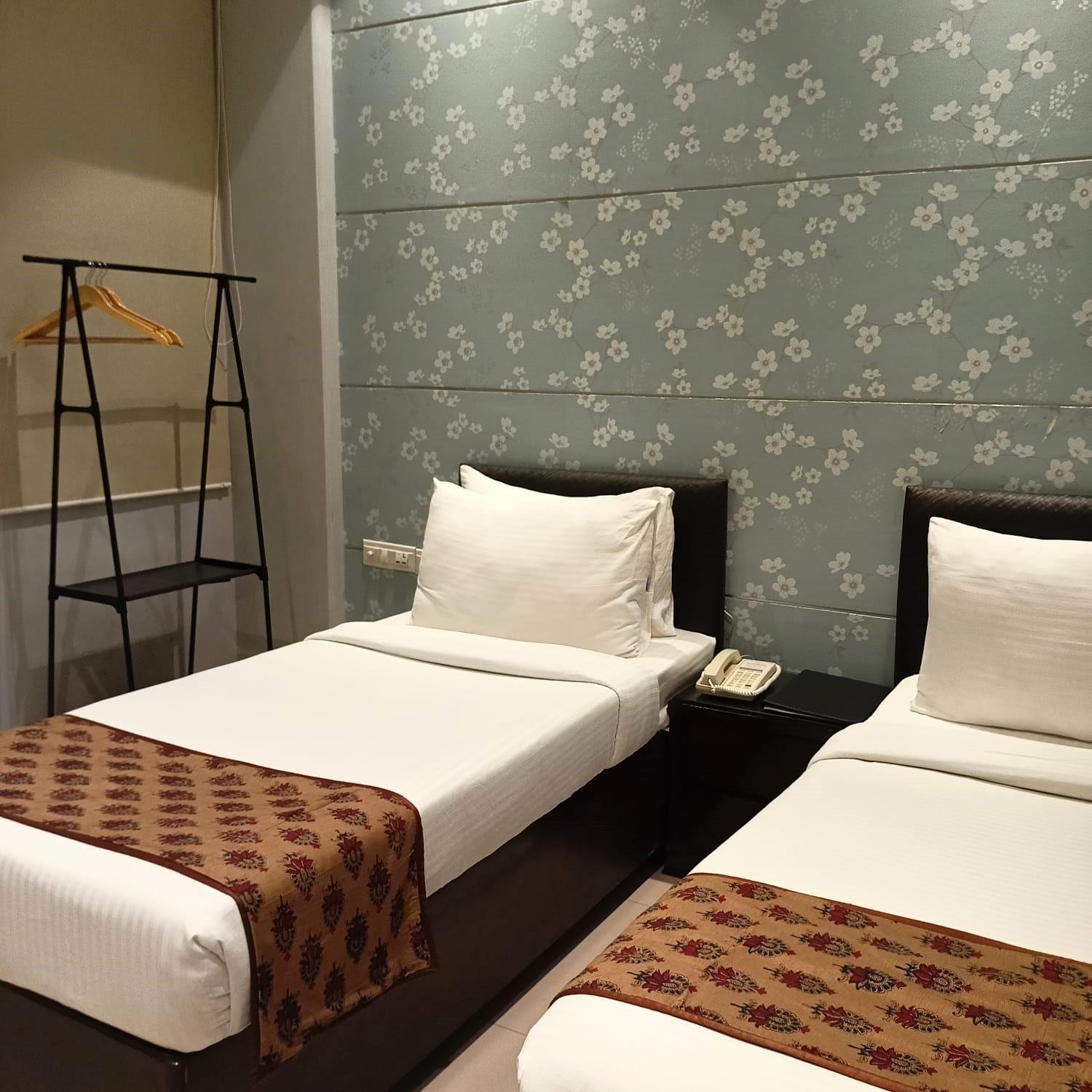 Cosy Grand, Chanakyapuri By The Cosy Hotels New Delhi Luaran gambar