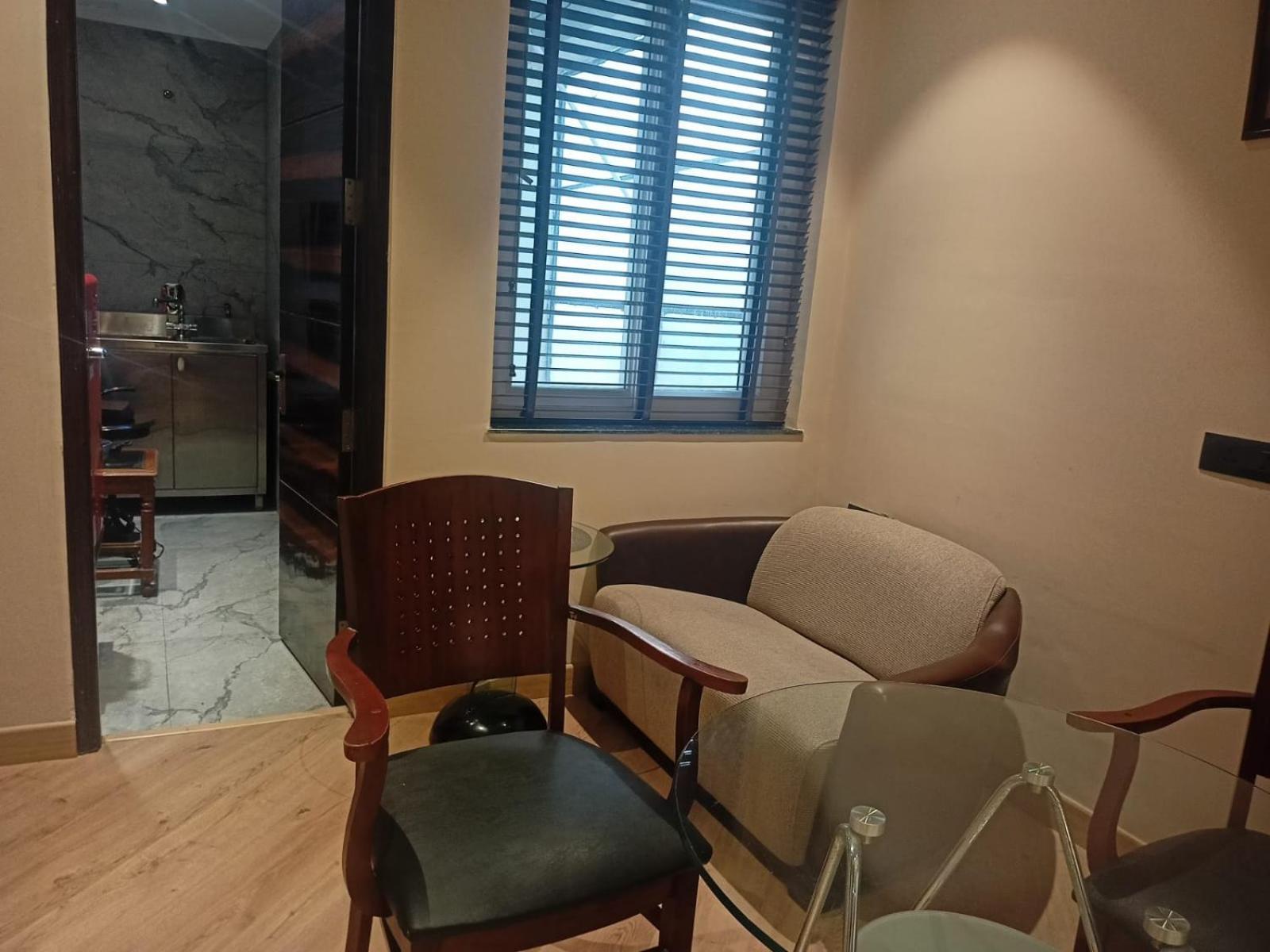 Cosy Grand, Chanakyapuri By The Cosy Hotels New Delhi Luaran gambar